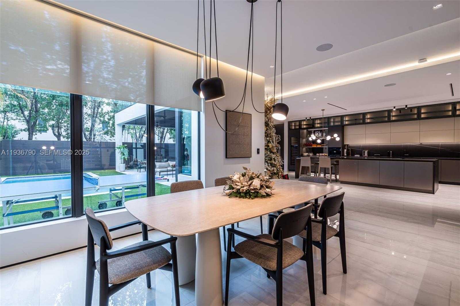 Small Image of 10540 NORTH WEST 67TH TER, Doral Number 16