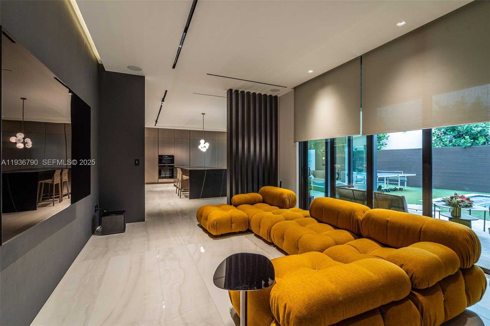 Small Image of 10540 NORTH WEST 67TH TER, Doral Number 21