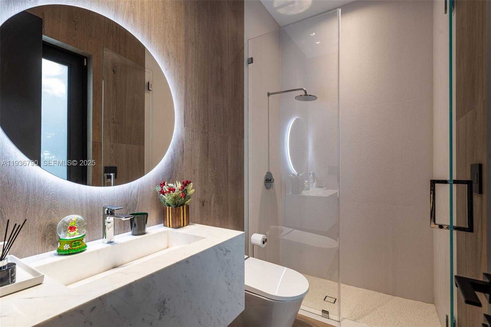 Small Image of 10540 NORTH WEST 67TH TER, Doral Number 22