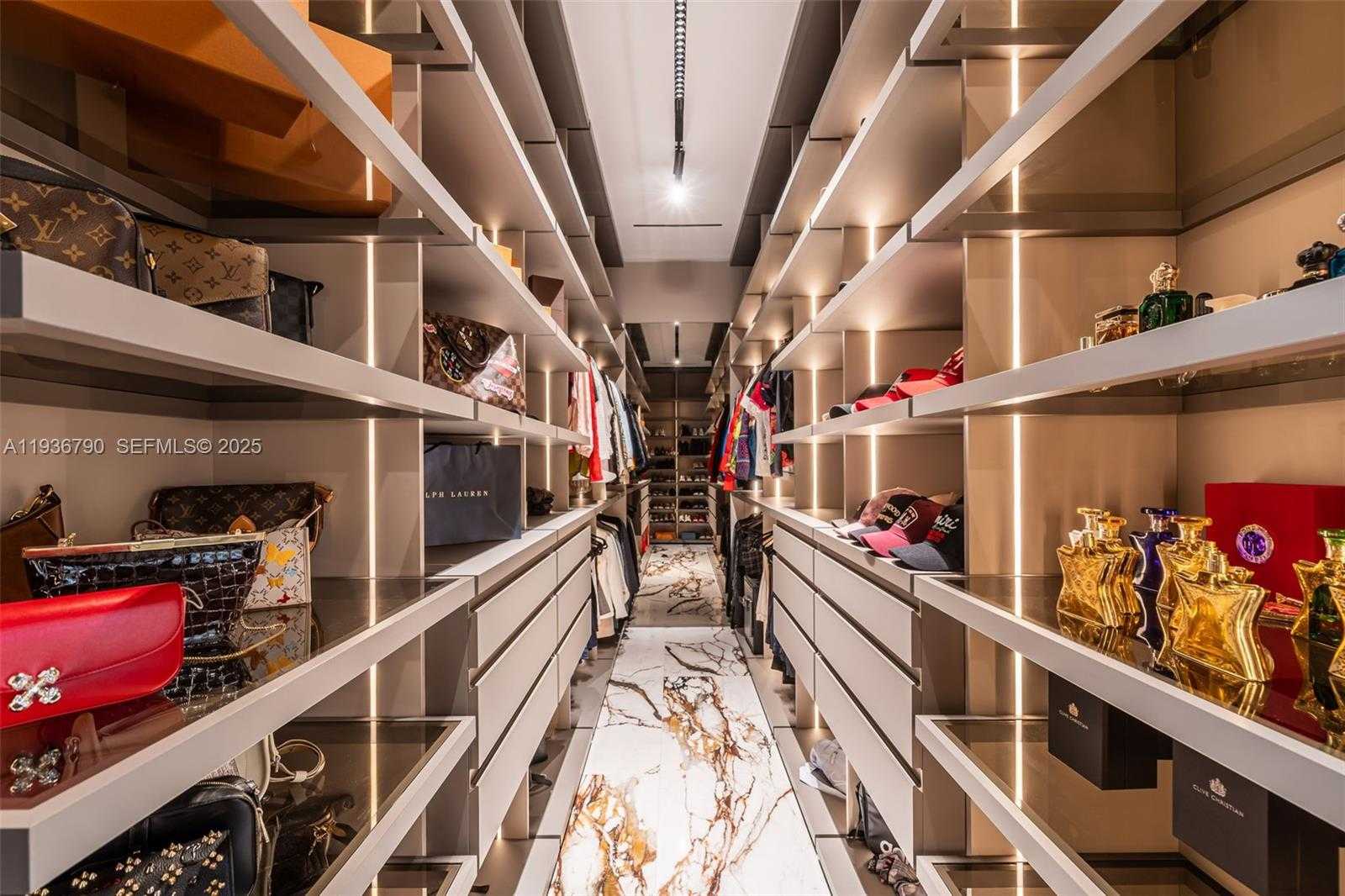 Small Image of 10540 NORTH WEST 67TH TER, Doral Number 36