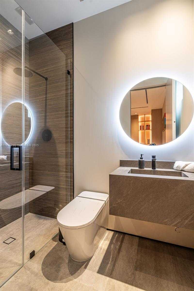 Small Image of 10540 NORTH WEST 67TH TER, Doral Number 46