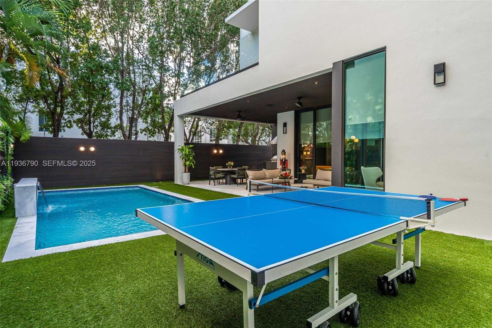 Small Image of 10540 NORTH WEST 67TH TER, Doral Number 59