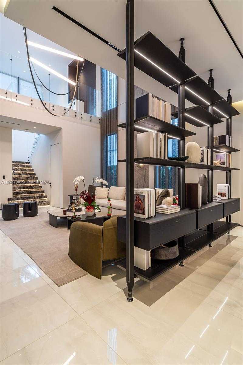 Small Image of 10540 NORTH WEST 67TH TER, Doral Number 6