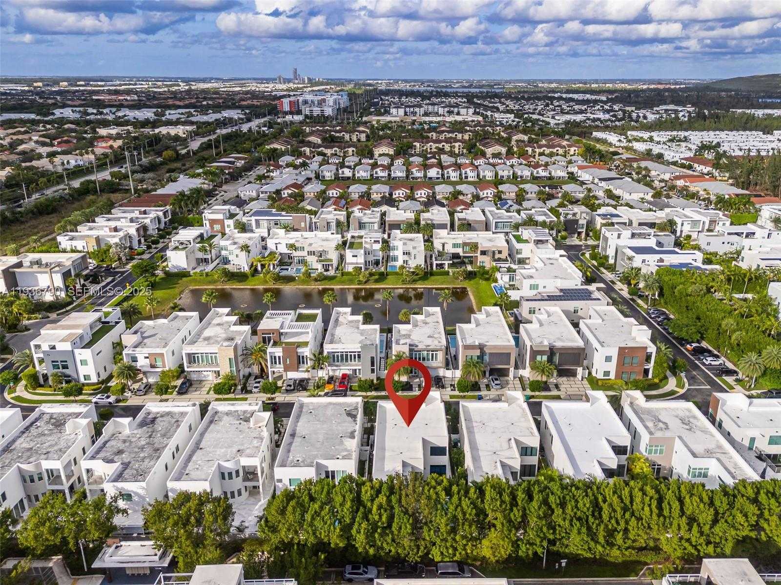 Small Image of 10540 NORTH WEST 67TH TER, Doral Number 70