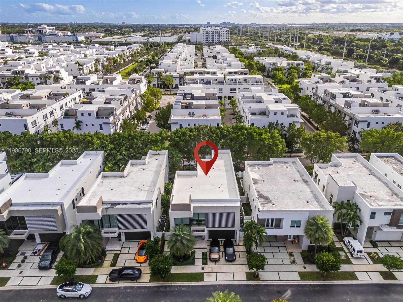 Small Image of 10540 NORTH WEST 67TH TER, Doral Number 73