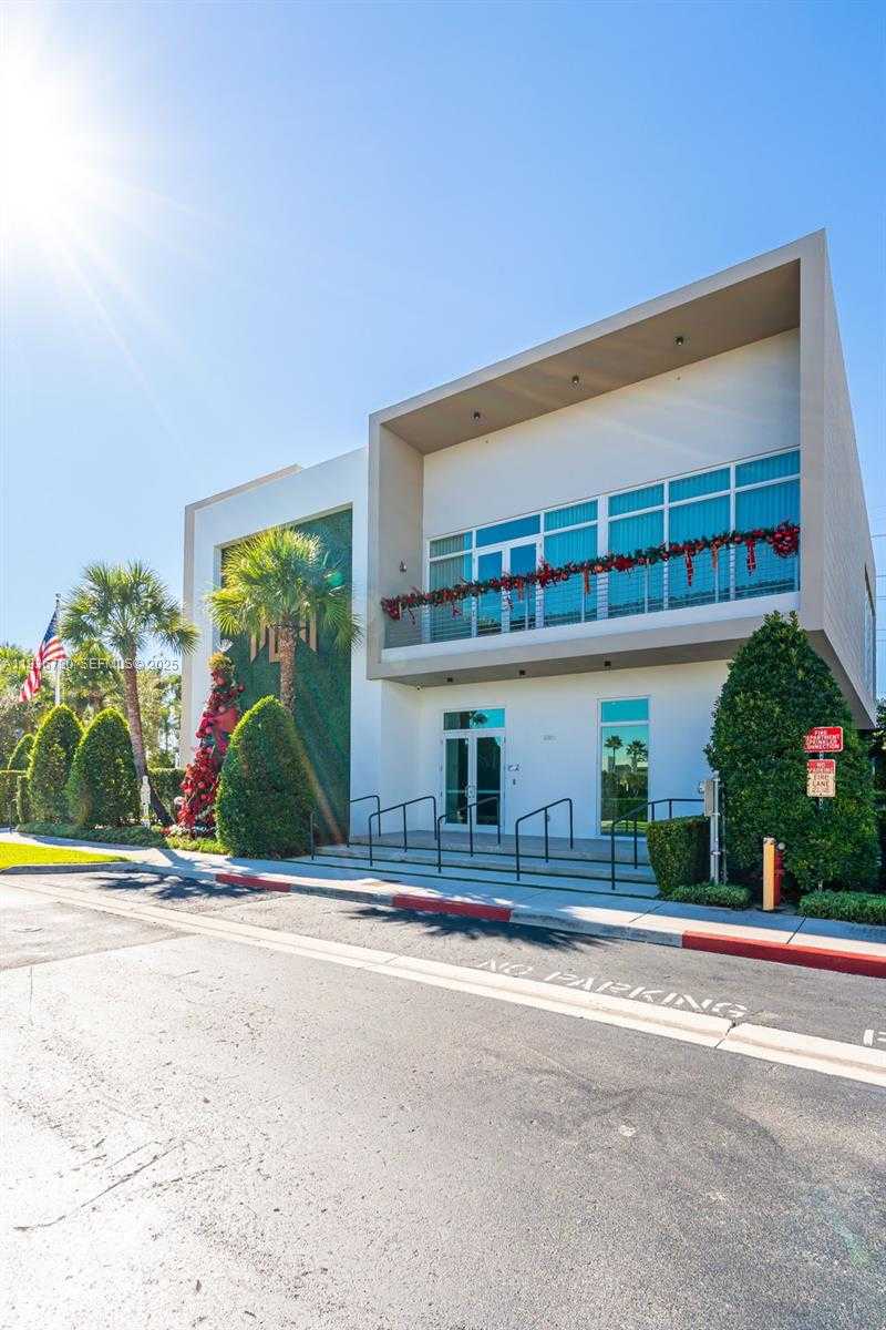 Small Image of 10540 NORTH WEST 67TH TER, Doral Number 75