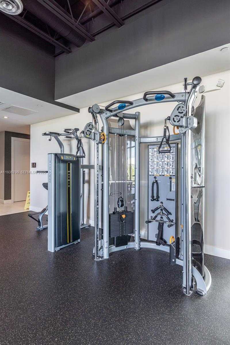 Small Image of 10540 NORTH WEST 67TH TER, Doral Number 84