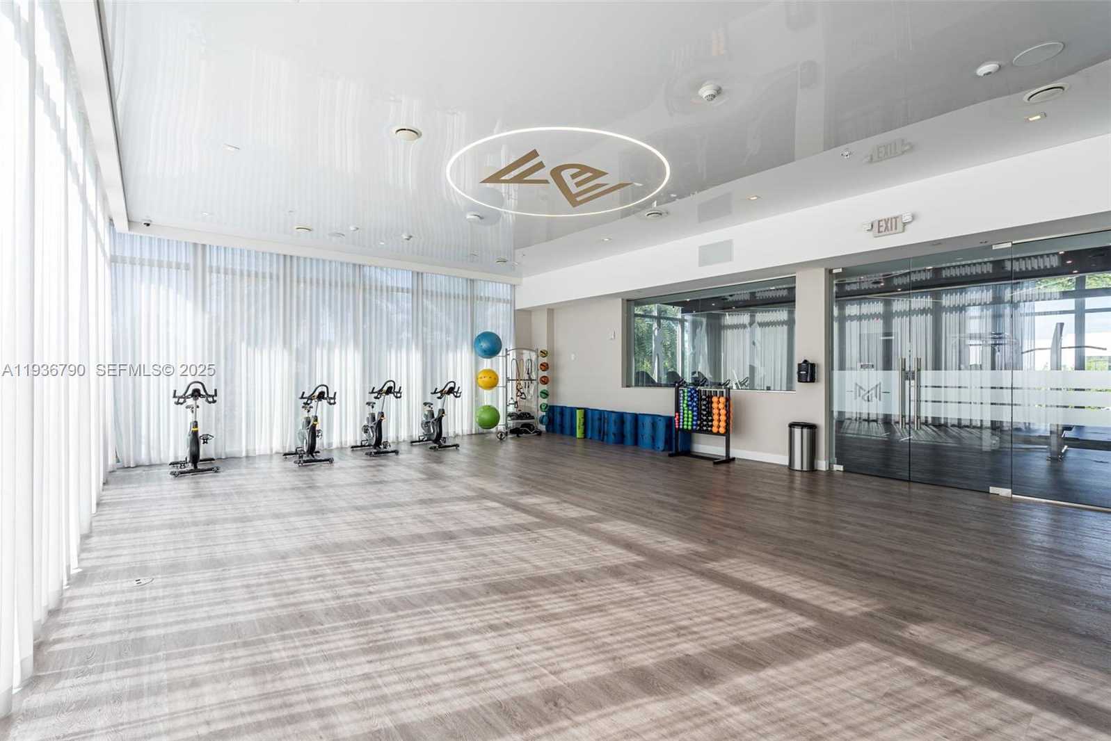 Small Image of 10540 NORTH WEST 67TH TER, Doral Number 86