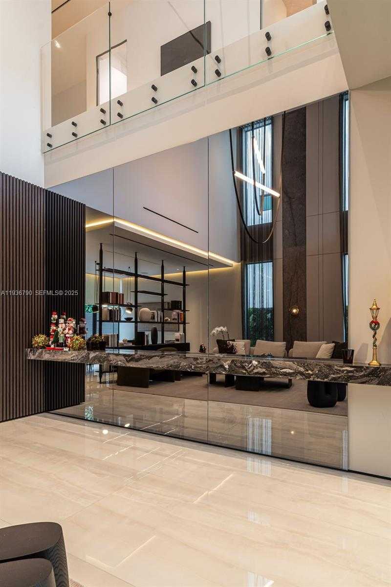 Small Image of 10540 NORTH WEST 67TH TER, Doral Number 9