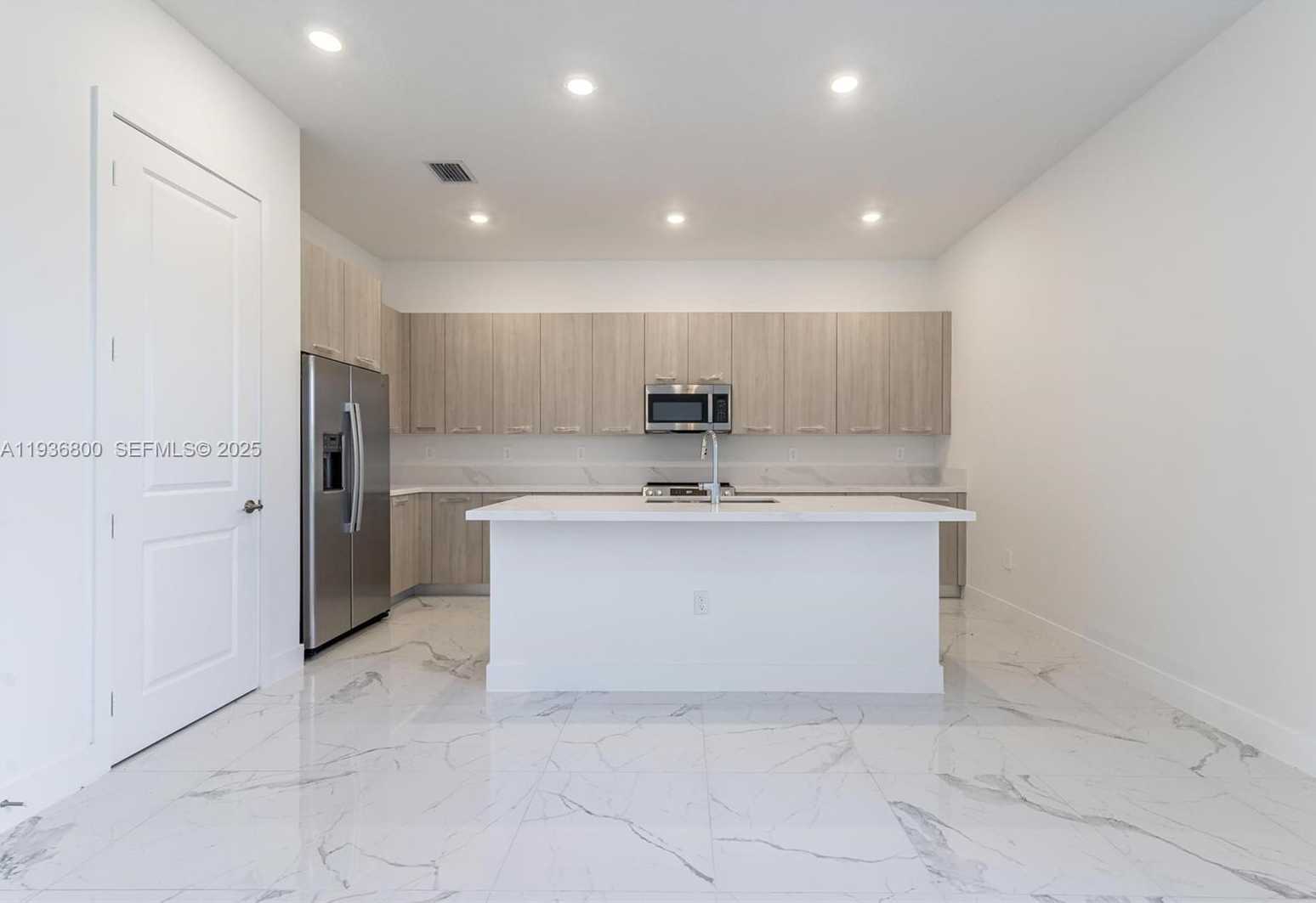 Small Image of 12289 SOUTH WEST 43RD ST, Davie Number 5