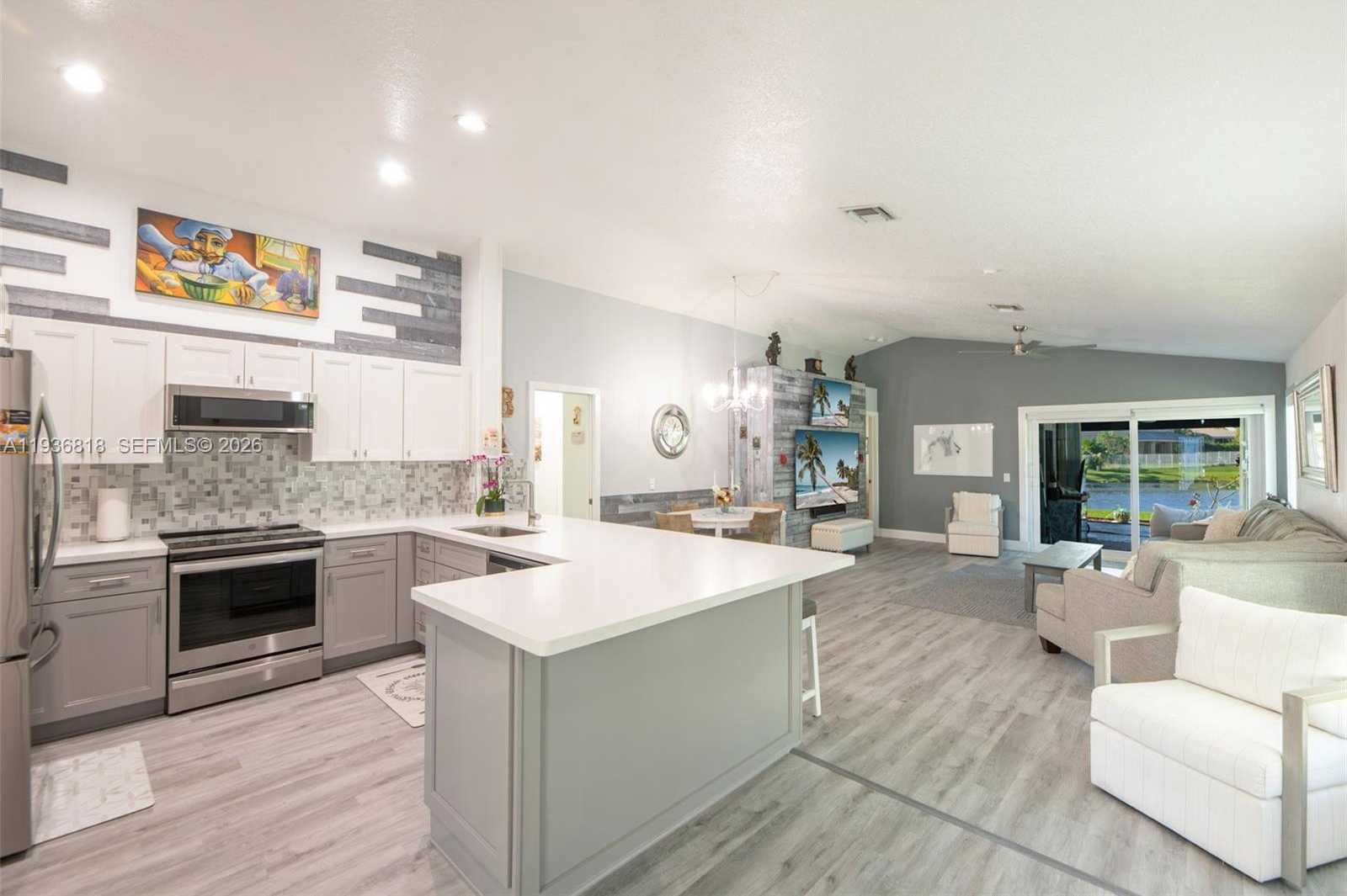 Small Image of 1409 MAJESTY TER, Weston Number 14