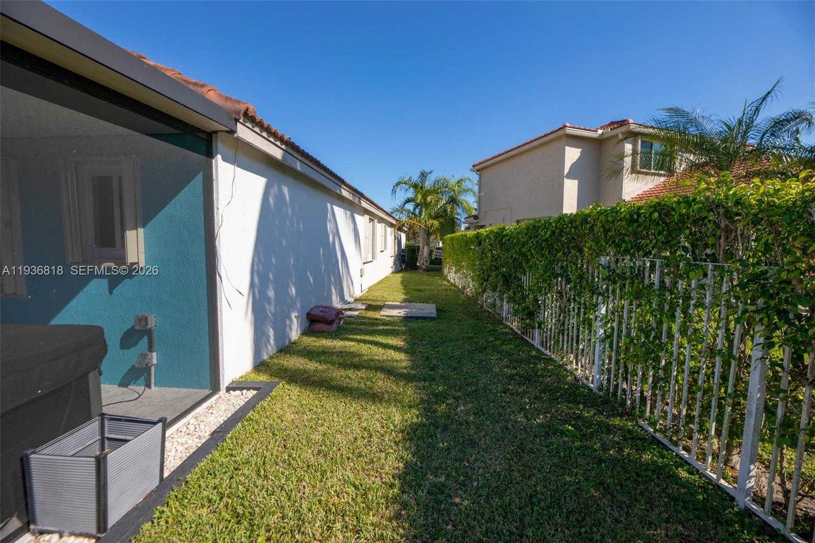 Small Image of 1409 MAJESTY TER, Weston Number 51