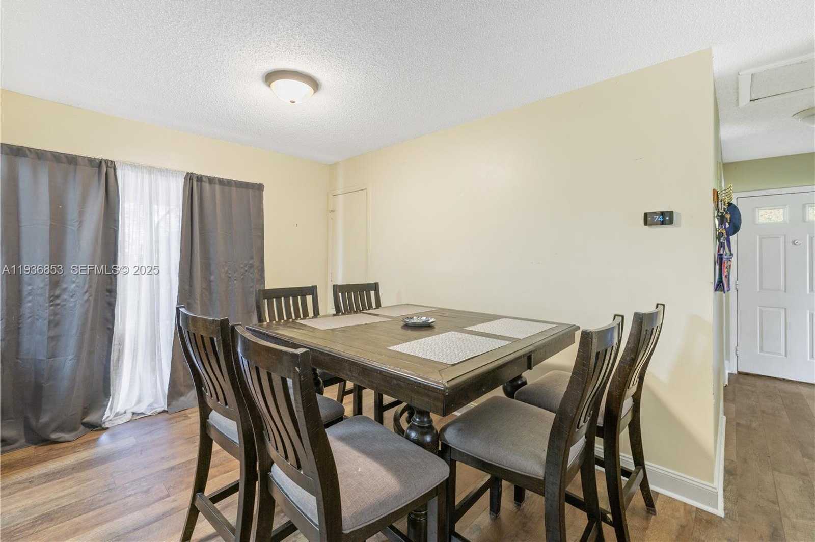 Small Image of 2135 79TH CT, Vero Beach Number 3