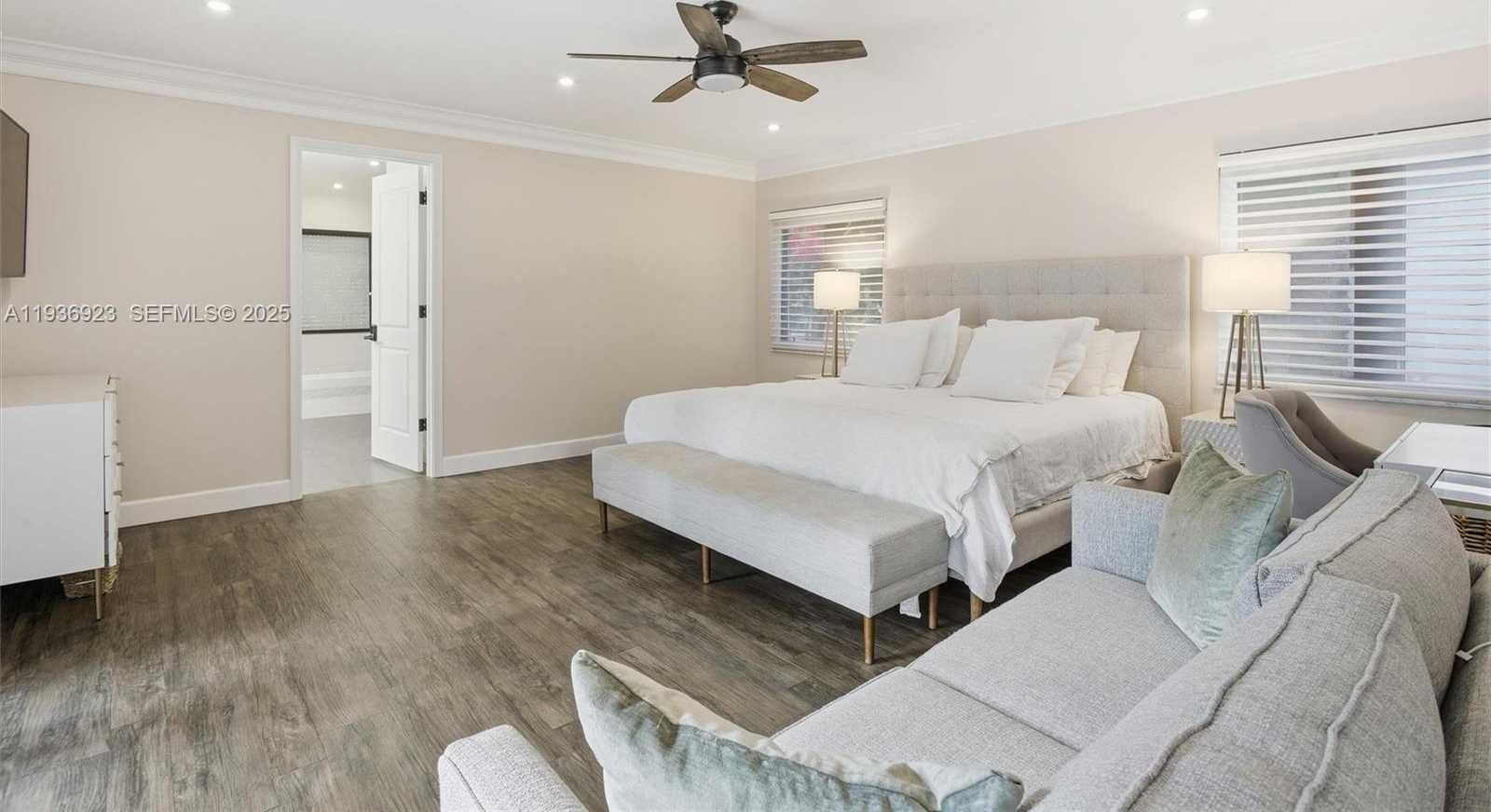 Small Image of 12510 RAMIRO ST, Coral Gables Number 22