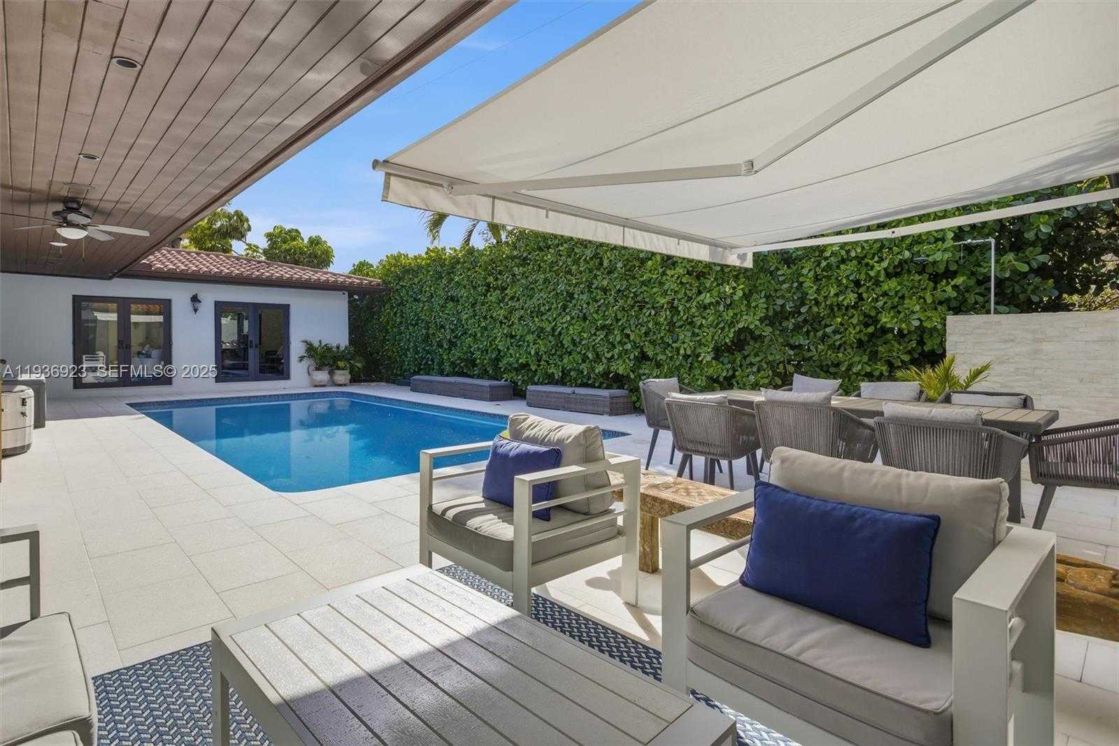 Small Image of 12510 RAMIRO ST, Coral Gables Number 47