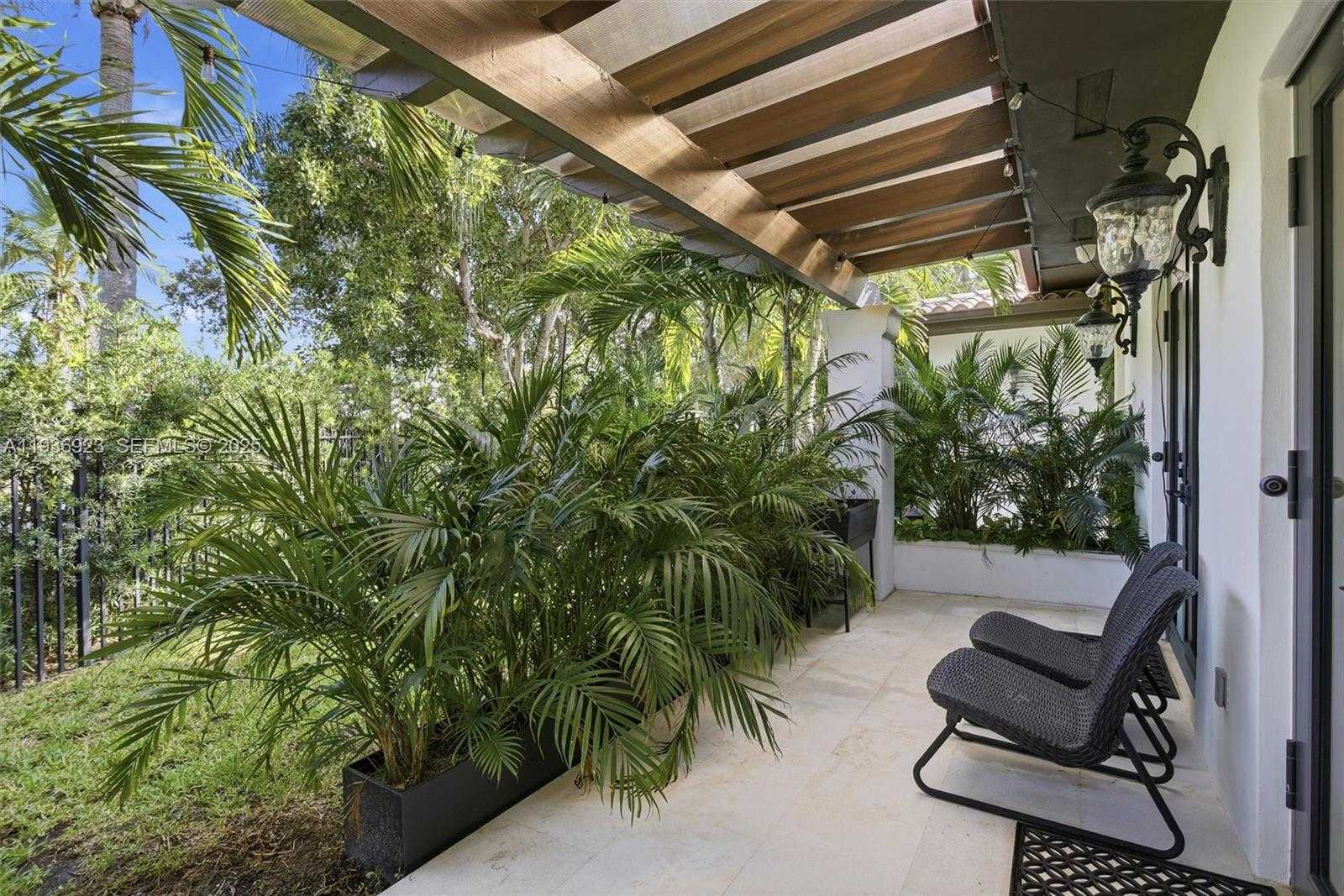 Small Image of 12510 RAMIRO ST, Coral Gables Number 49