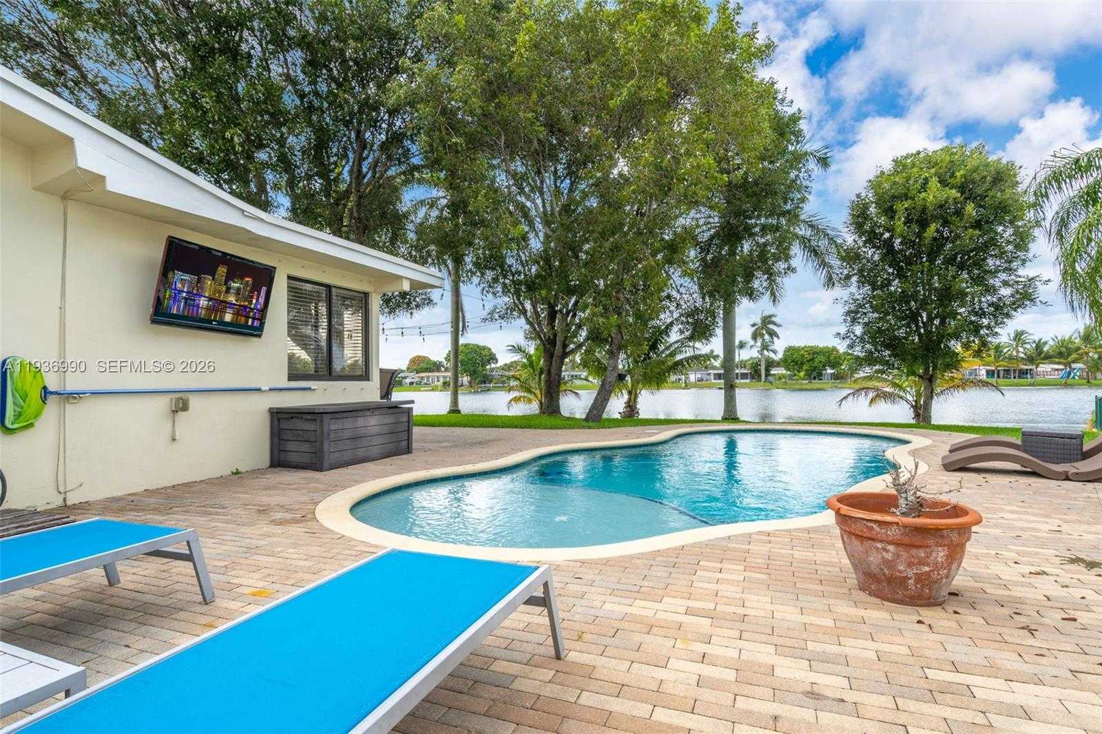 Small Image of 1160 NORTH WEST 86TH TER, Pembroke Pines Number 17