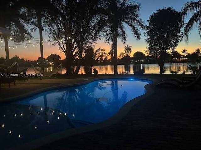 Small Image of 1160 NORTH WEST 86TH TER, Pembroke Pines Number 19