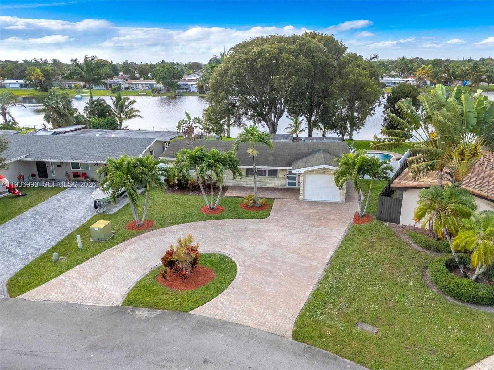 Small Image of 1160 NORTH WEST 86TH TER, Pembroke Pines Number 3