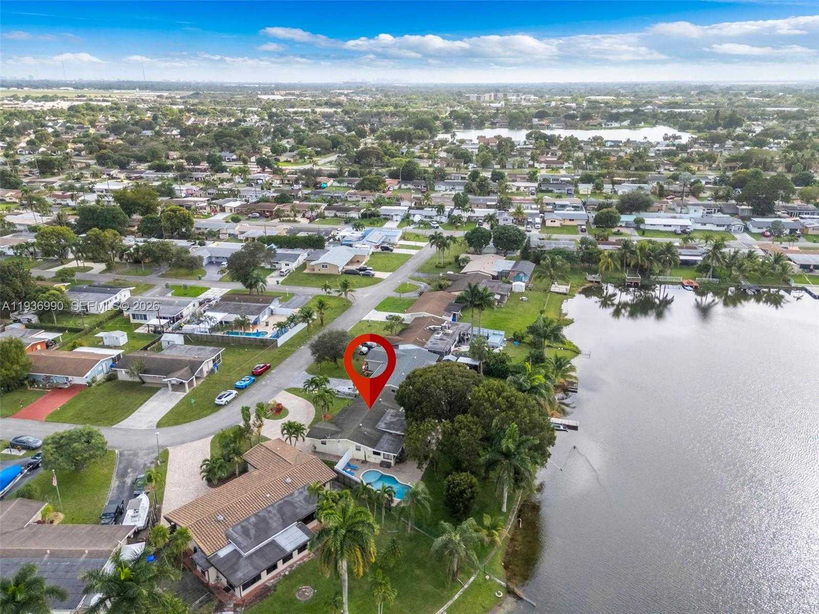 Small Image of 1160 NORTH WEST 86TH TER, Pembroke Pines Number 30