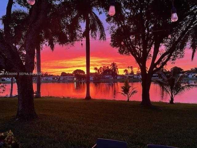 Small Image of 1160 NORTH WEST 86TH TER, Pembroke Pines Number 38