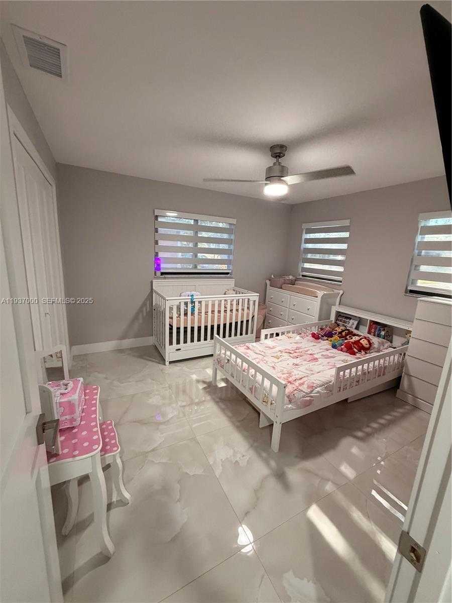 Small Image of 4841 NORTH WEST 19TH ST, Lauderhill Number 16