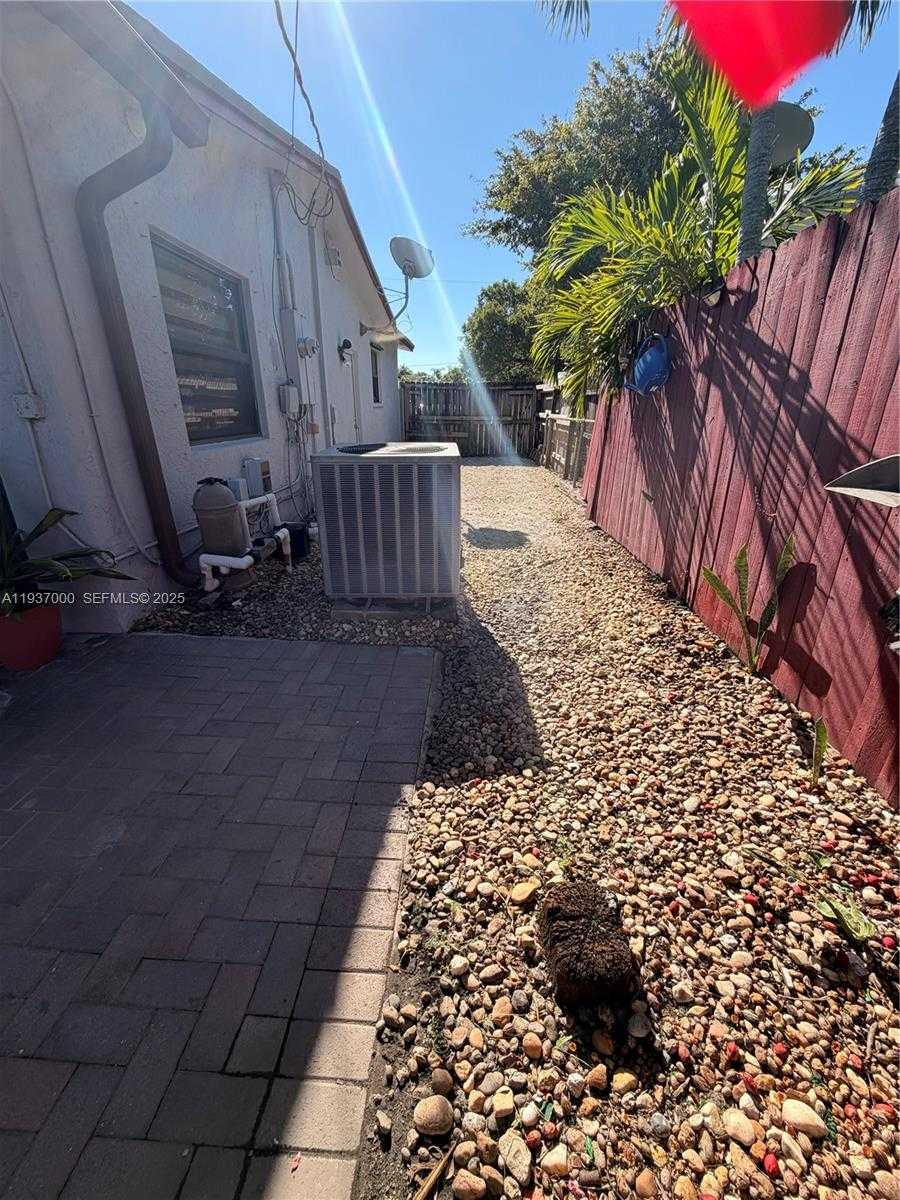 Small Image of 4841 NORTH WEST 19TH ST, Lauderhill Number 31