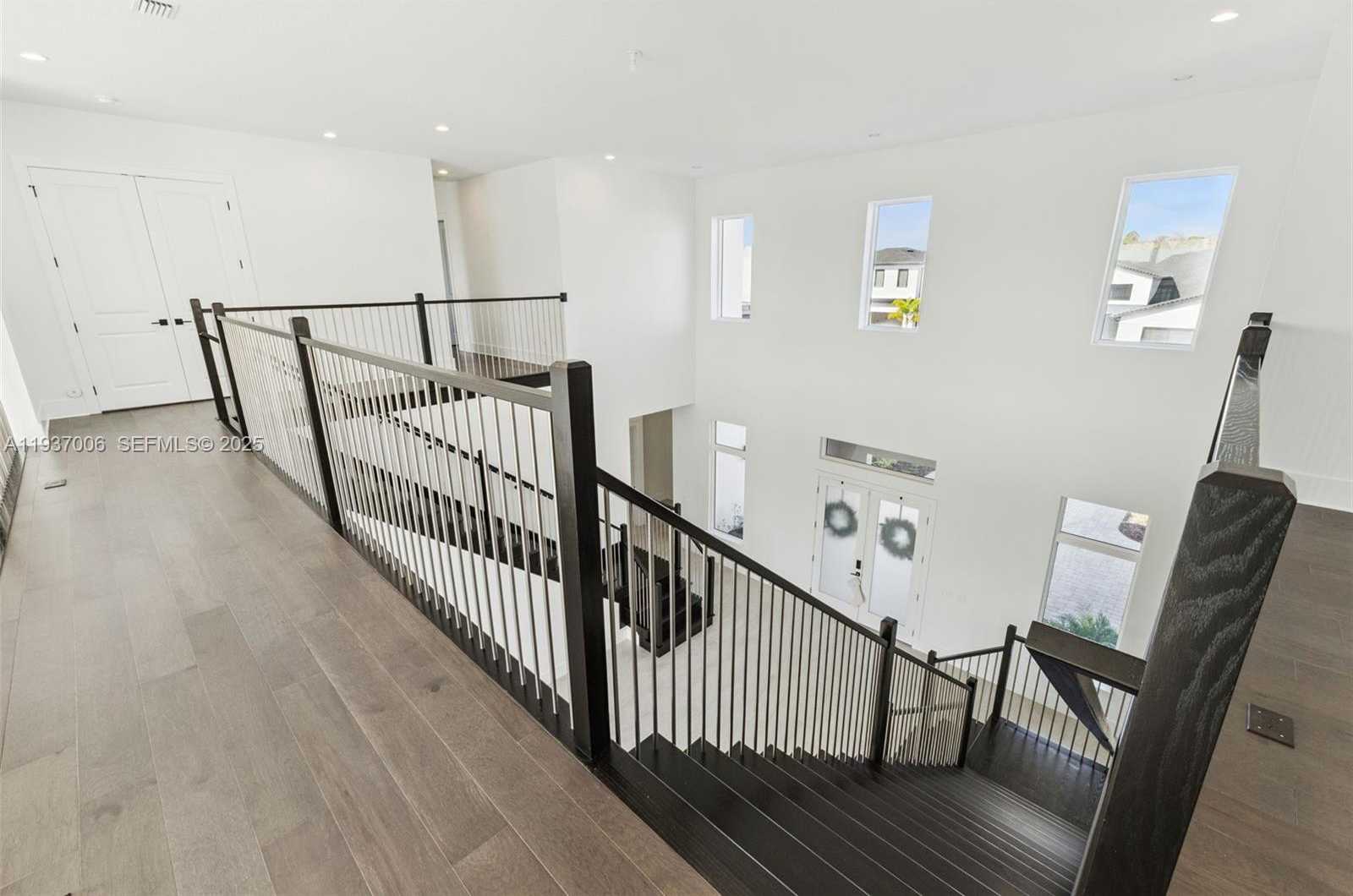 Small Image of 9720 LAUREL BERRY DRIVE, Orlando Number 19