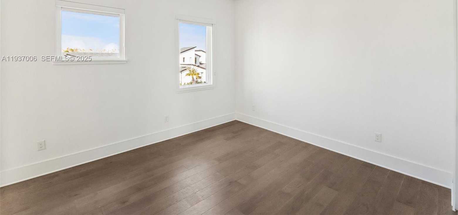 Small Image of 9720 LAUREL BERRY DRIVE, Orlando Number 25