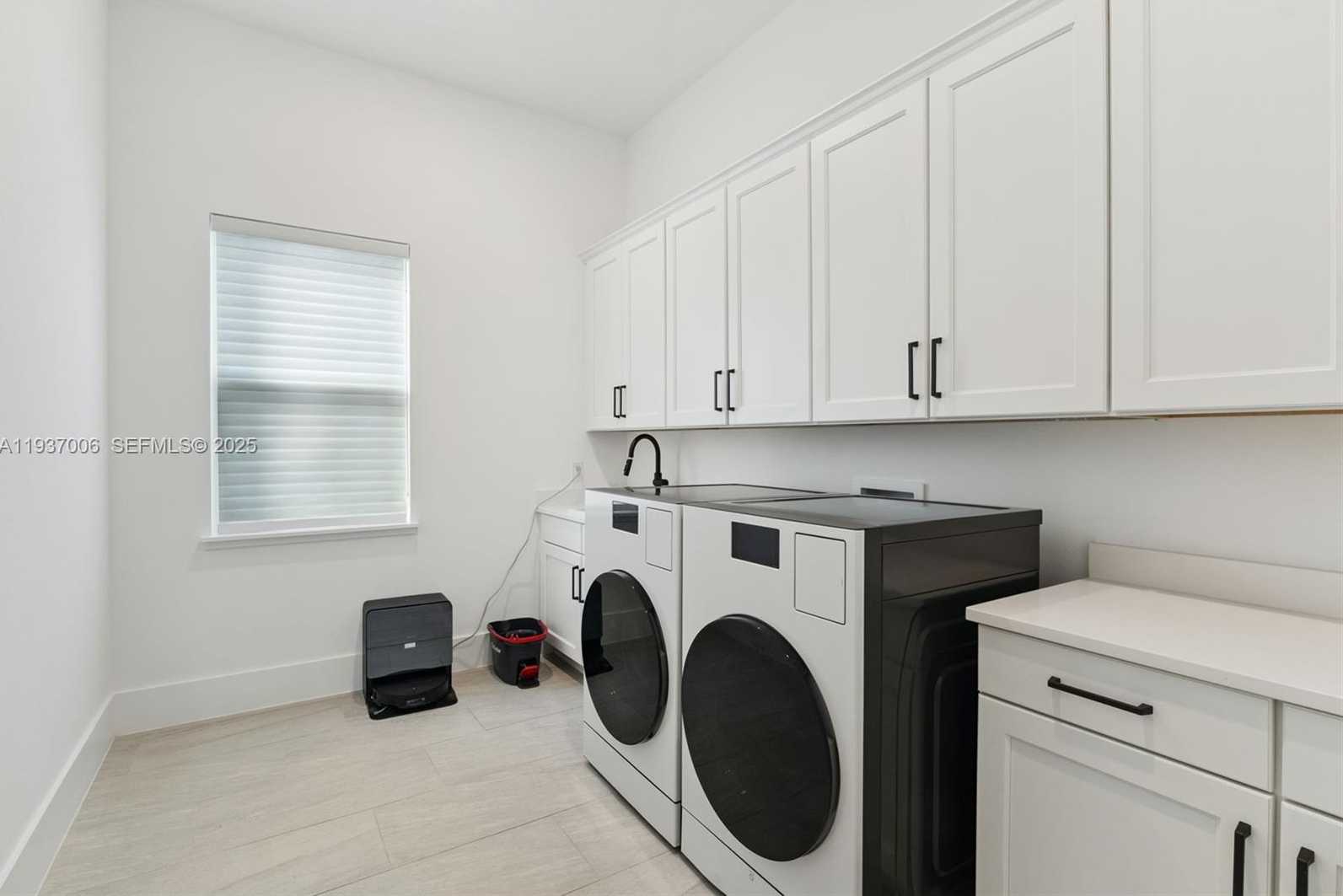 Small Image of 9720 LAUREL BERRY DRIVE, Orlando Number 37