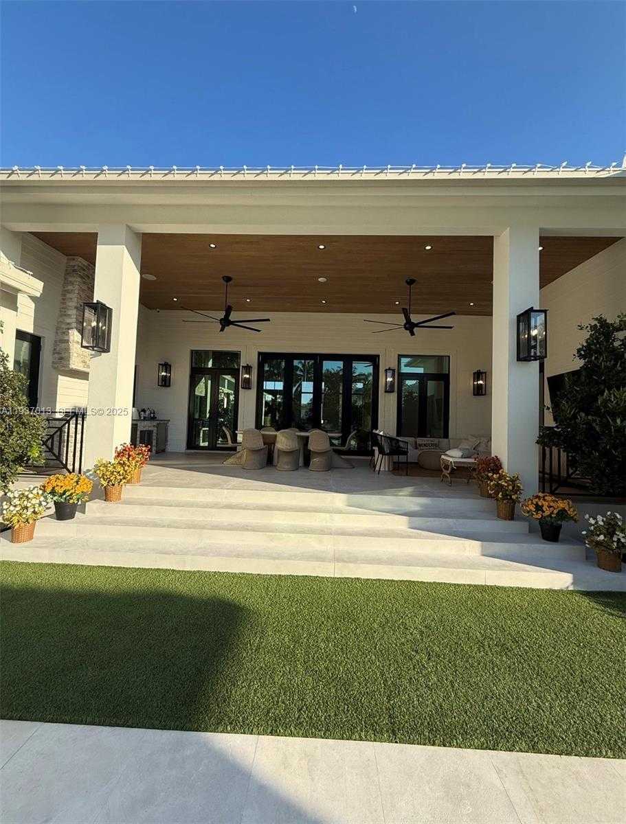 Small Image of 14200 OLD CUTLER RD, Palmetto Bay Number 10