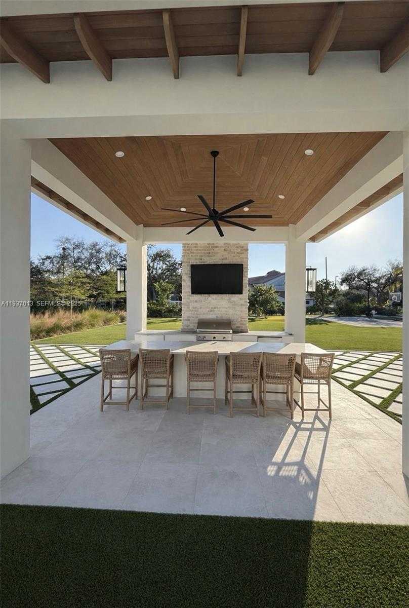 Small Image of 14200 OLD CUTLER RD, Palmetto Bay Number 11