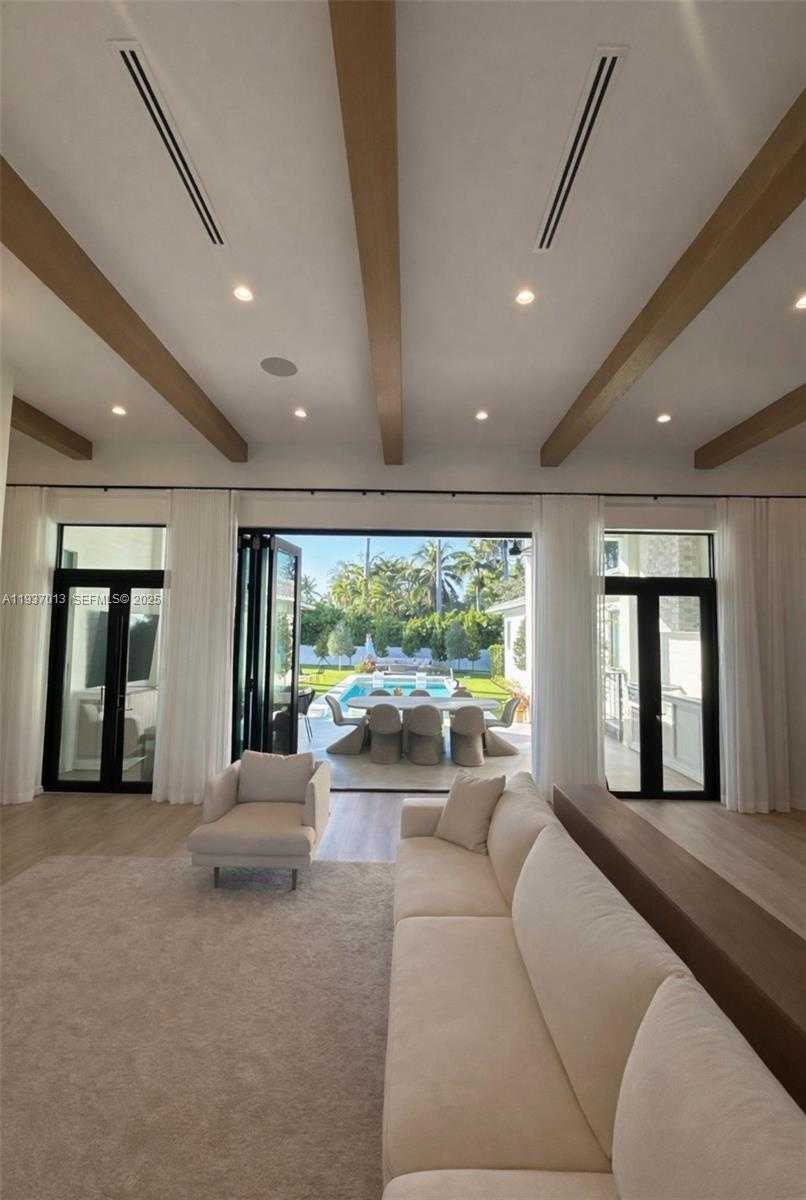 Small Image of 14200 OLD CUTLER RD, Palmetto Bay Number 14