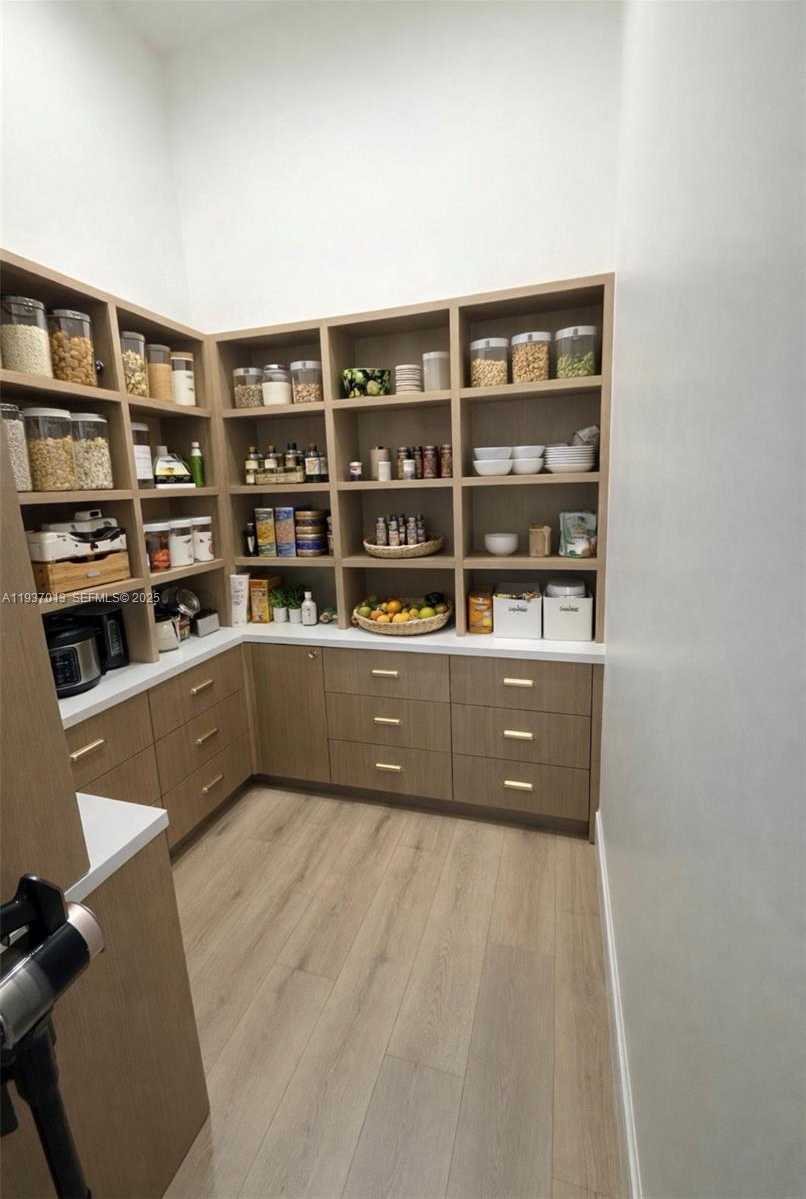 Small Image of 14200 OLD CUTLER RD, Palmetto Bay Number 20