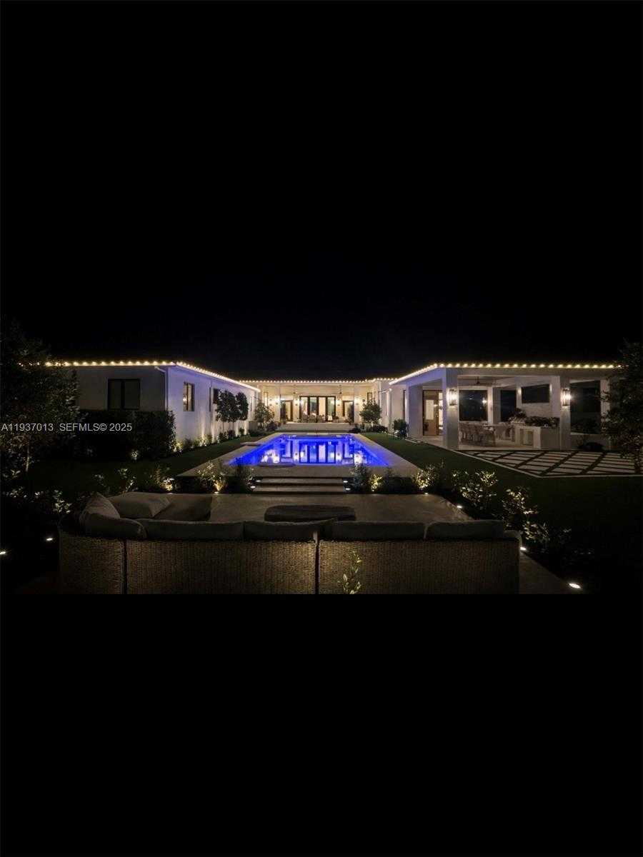 Small Image of 14200 OLD CUTLER RD, Palmetto Bay Number 42