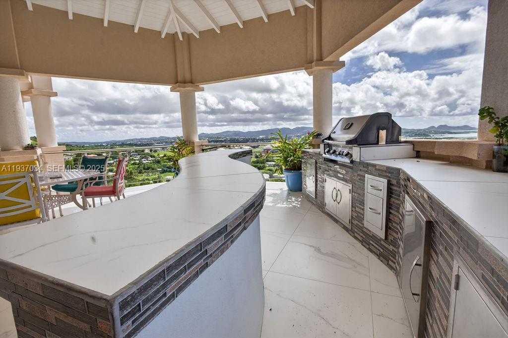 Small Image of PARADISE VIEW VILLA, Out of City Number 12