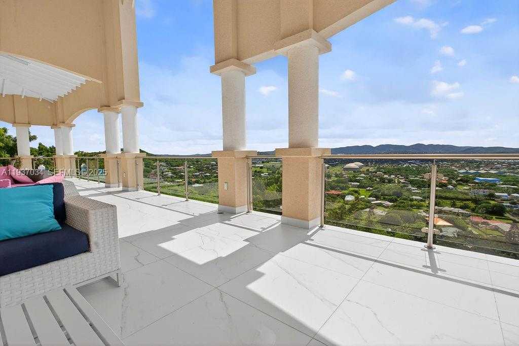 Small Image of PARADISE VIEW VILLA, Out of City Number 16