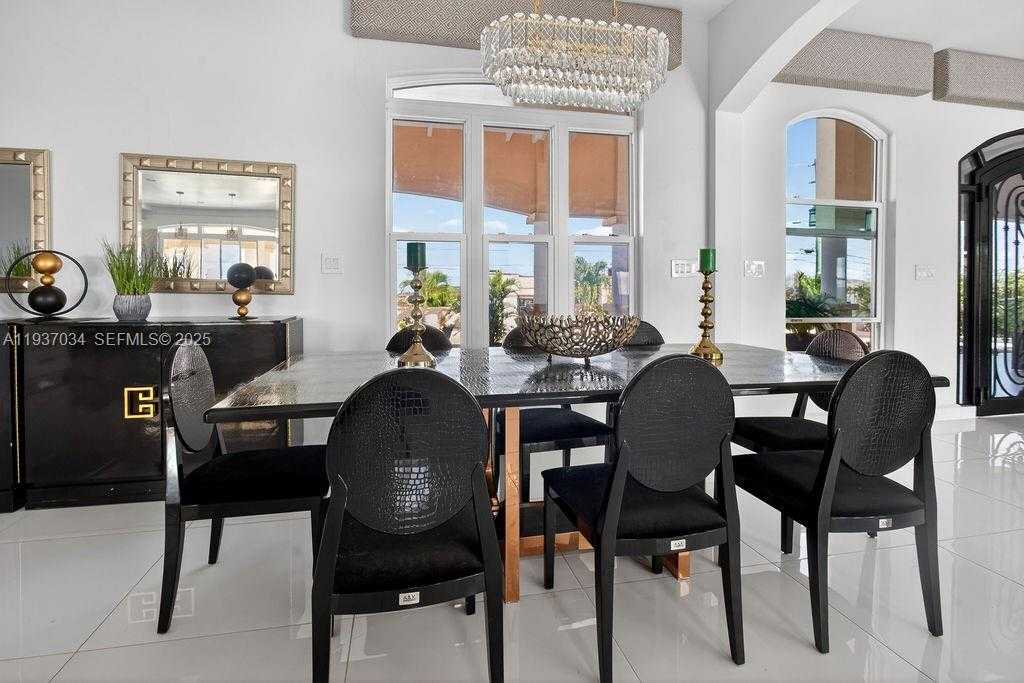 Small Image of PARADISE VIEW VILLA, Out of City Number 44