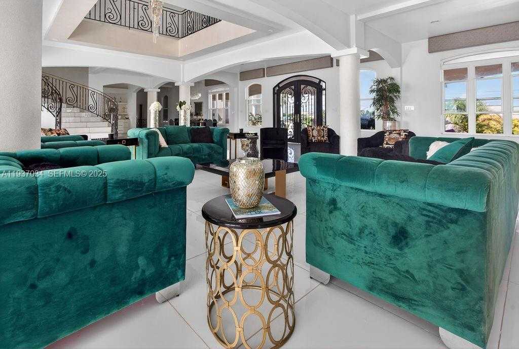 Small Image of PARADISE VIEW VILLA, Out of City Number 51