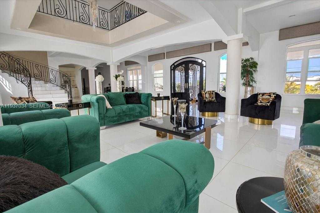 Small Image of PARADISE VIEW VILLA, Out of City Number 52