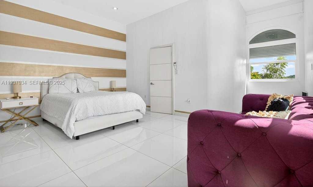 Small Image of PARADISE VIEW VILLA, Out of City Number 60