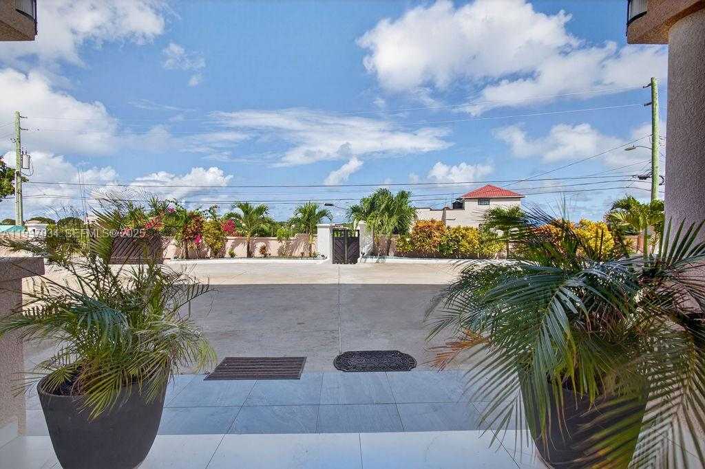 Imagen de Pequeño Objeto