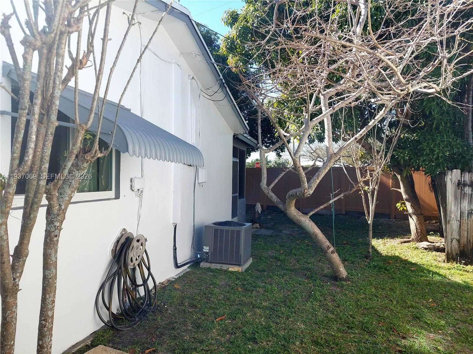 Small Image of 4571 NORTH WEST 19TH WAY, Tamarac Number 24