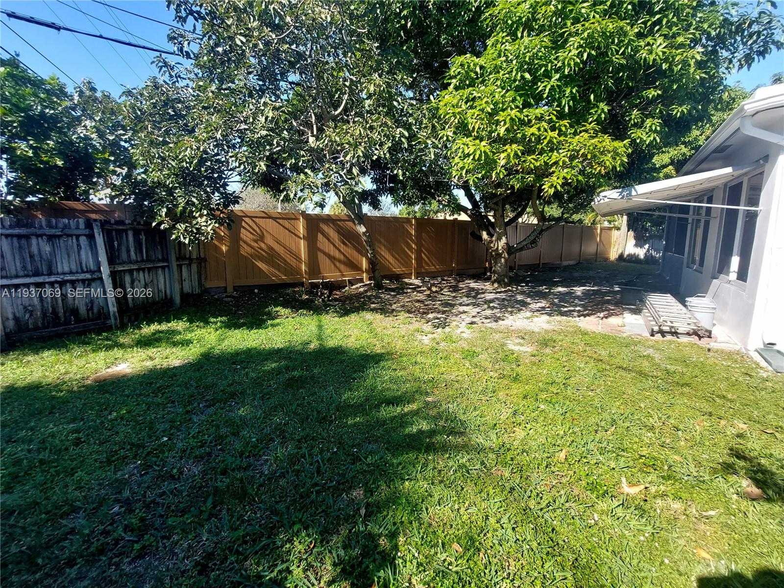 Small Image of 4571 NORTH WEST 19TH WAY, Tamarac Number 27