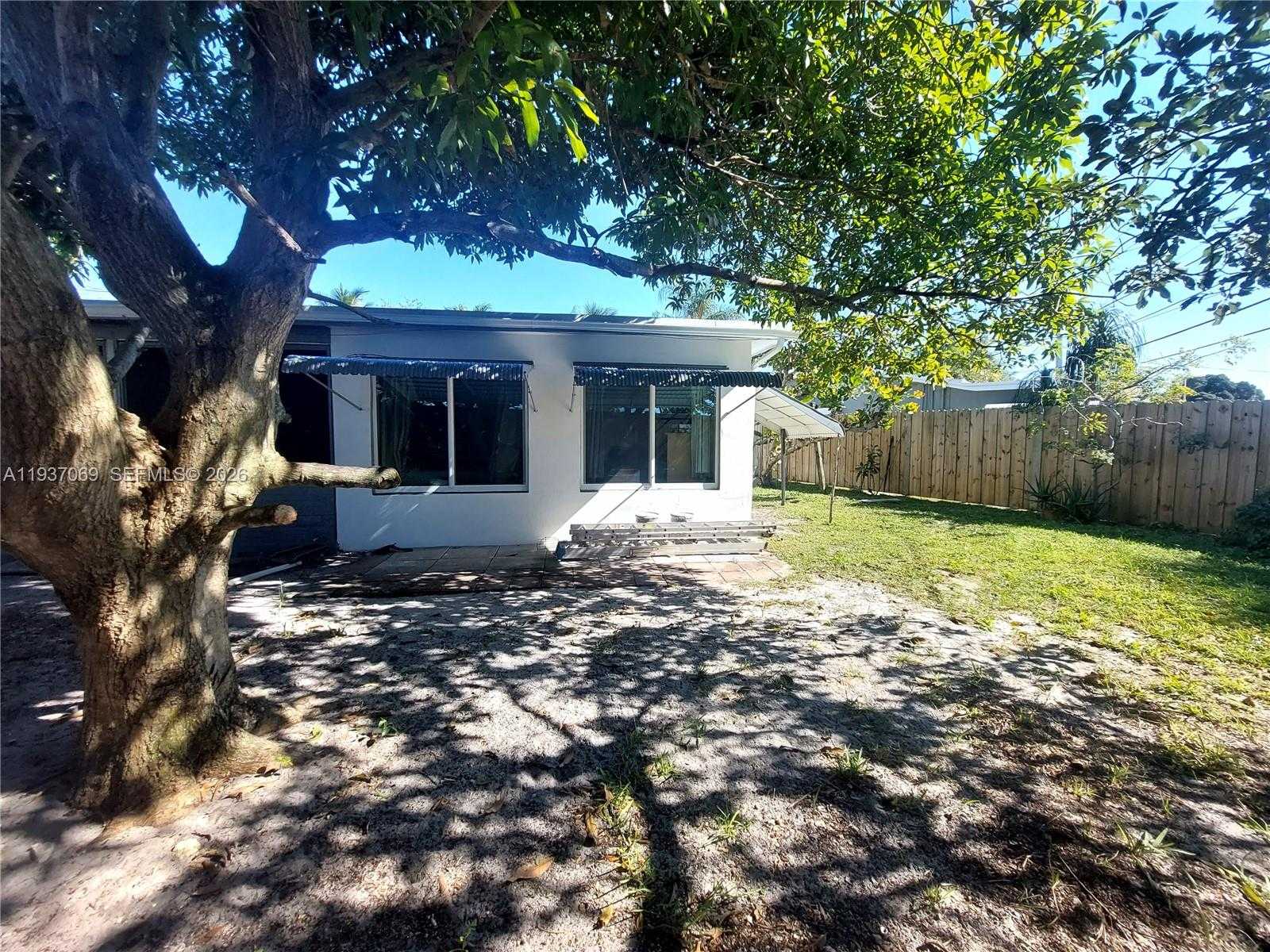 Small Image of 4571 NORTH WEST 19TH WAY, Tamarac Number 30
