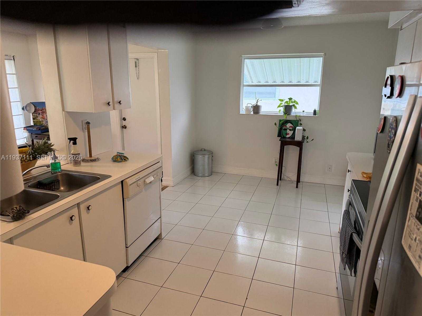 Small Image of 6690 NORTH WEST 12TH ST, Margate Number 18