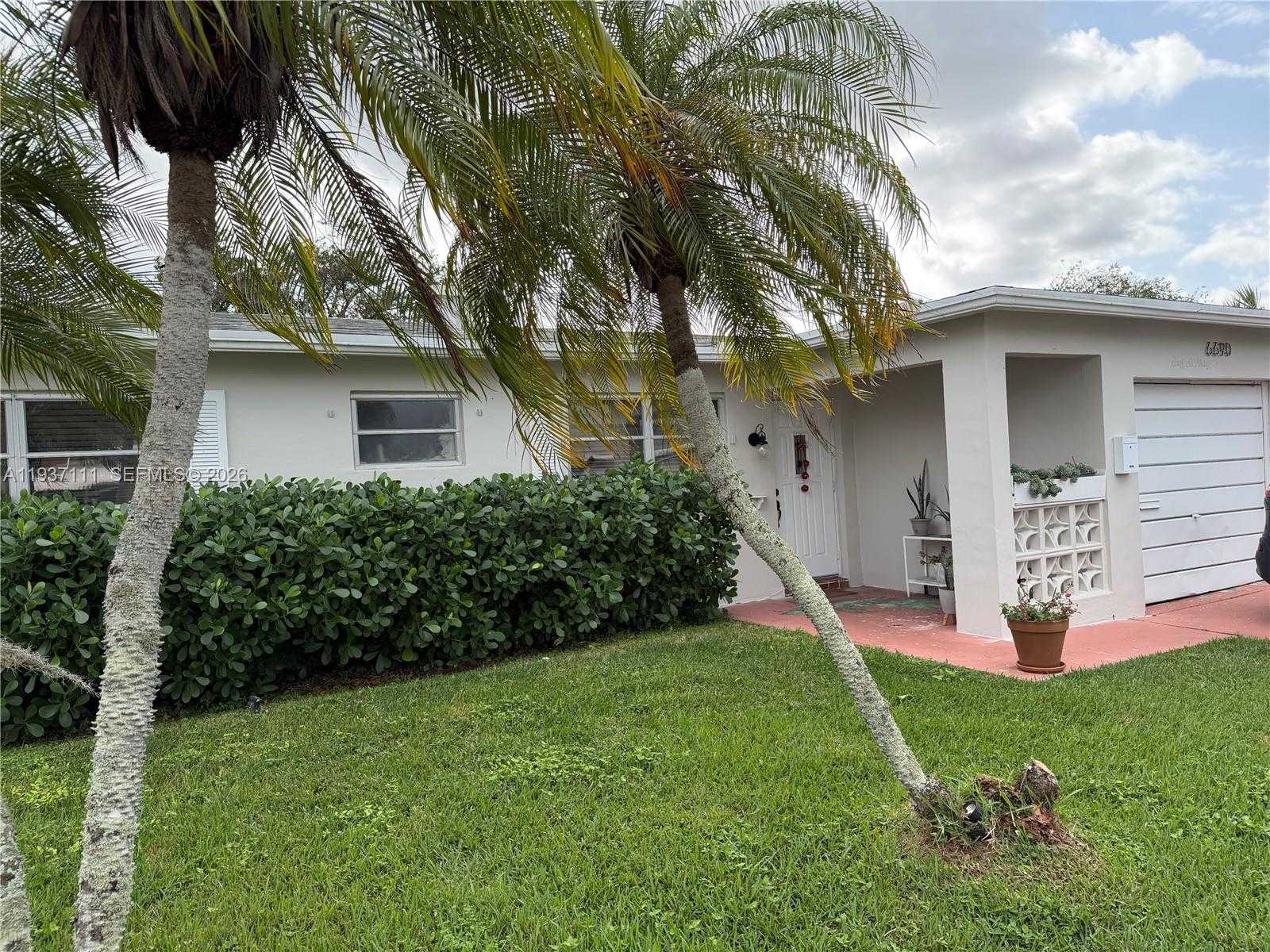 Small Image of 6690 NORTH WEST 12TH ST, Margate Number 2