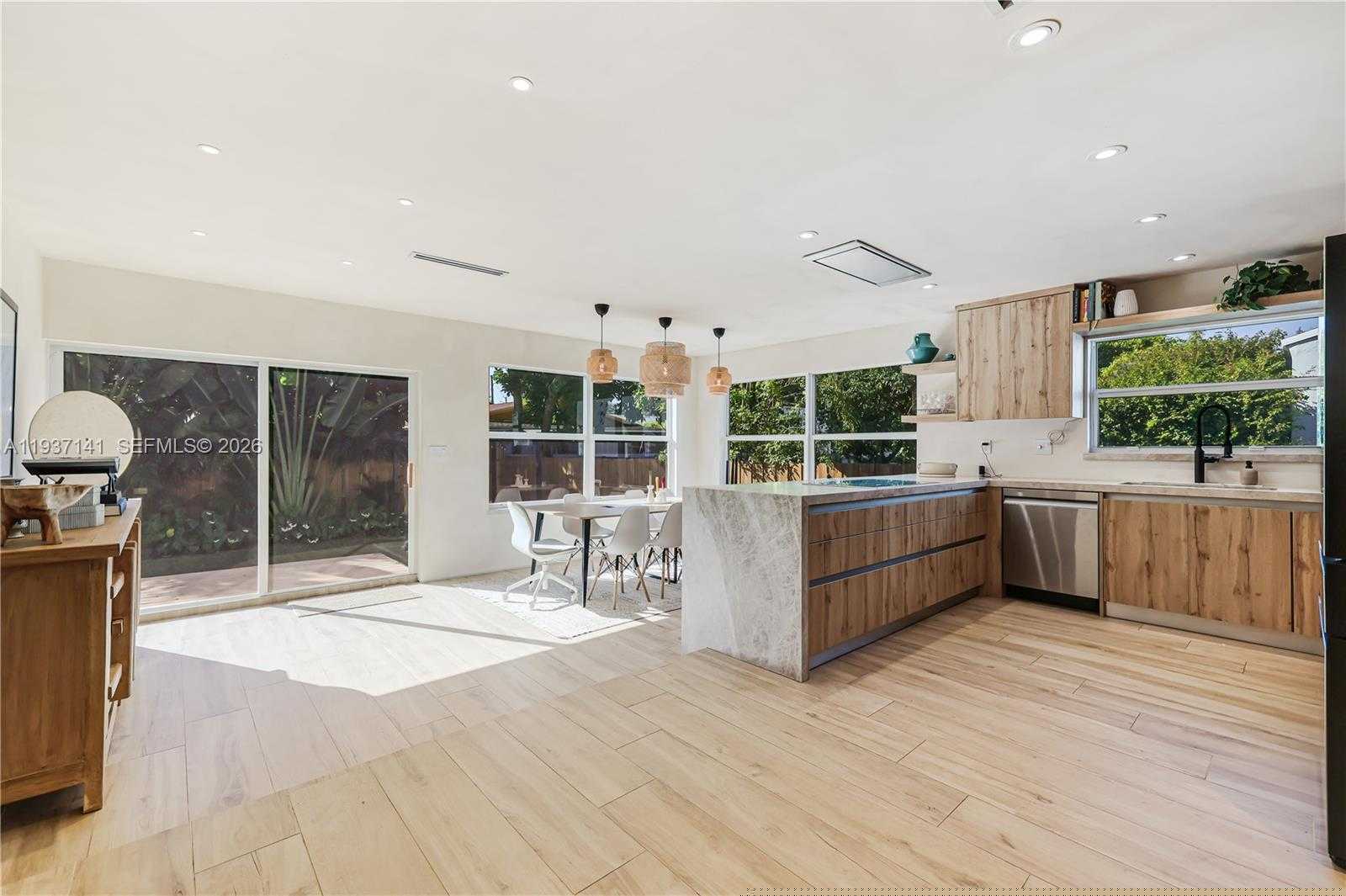 Small Image of 254 NORTH WEST 43RD ST, Miami Number 54