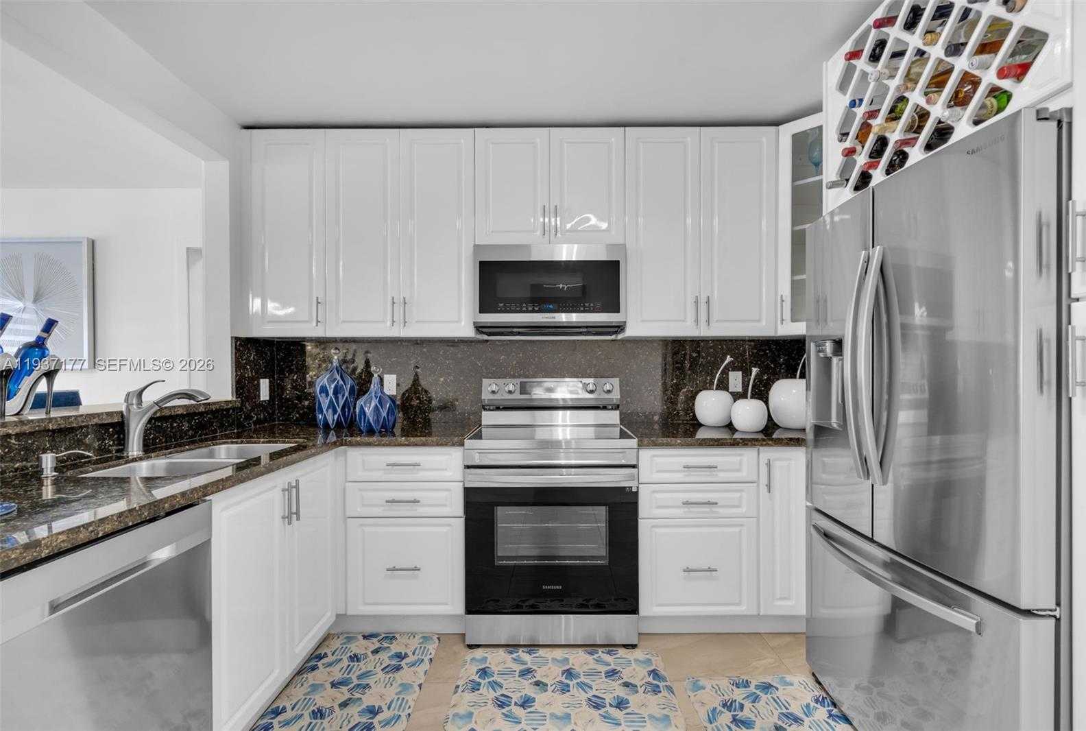 Small Image of 3130 NORTH WEST 102ND ST, Miami Number 11