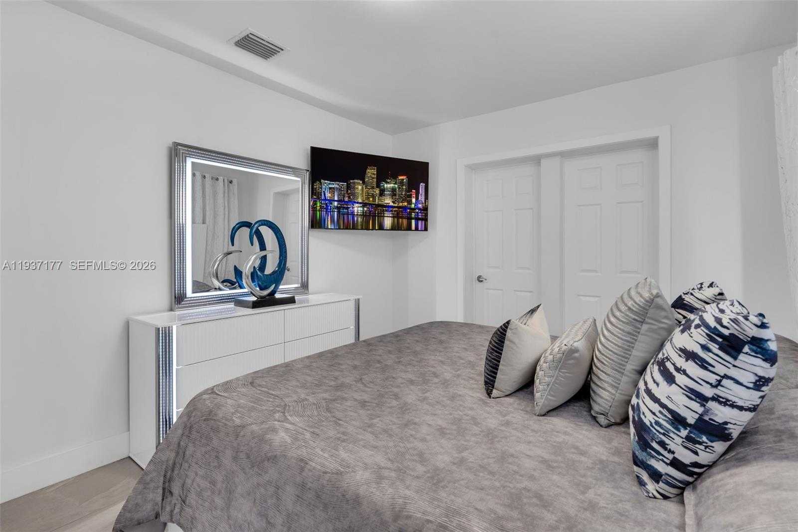 Small Image of 3130 NORTH WEST 102ND ST, Miami Number 18